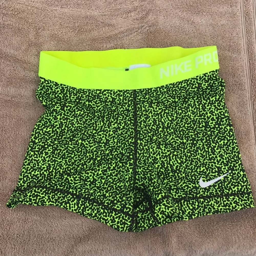 NWOT NIKE PRO SPANDEX